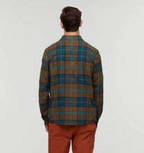 Load image into Gallery viewer, Cotopaxi Men&#39;s Quedo Flannel Shirt
