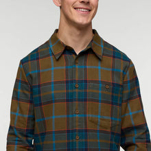 Load image into Gallery viewer, Cotopaxi Men&#39;s Quedo Flannel Shirt
