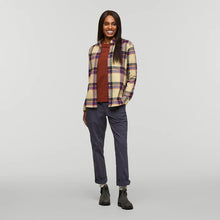 Load image into Gallery viewer, Cotopaxi Women&#39;s Quedo Flannel Shirt
