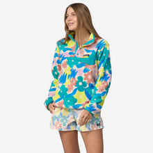 Load image into Gallery viewer, Patagonia Women&#39;s Lightweight Synchilla Snap-T Pullover
