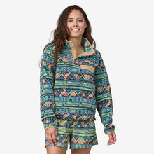 Load image into Gallery viewer, Patagonia Women&#39;s Lightweight Synchilla Snap-T Pullover
