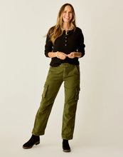 Load image into Gallery viewer, Carve Designs Women&#39;s Nina Cargo Pant
