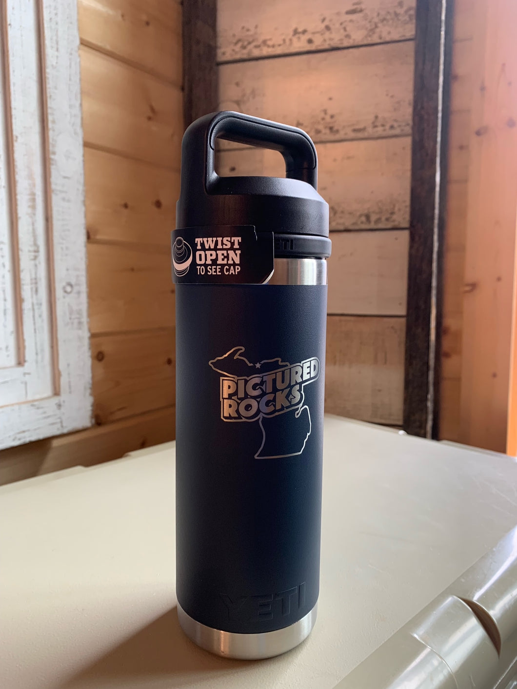 Yeti Pictured Rocks Rambler 18 w/Chug Cap